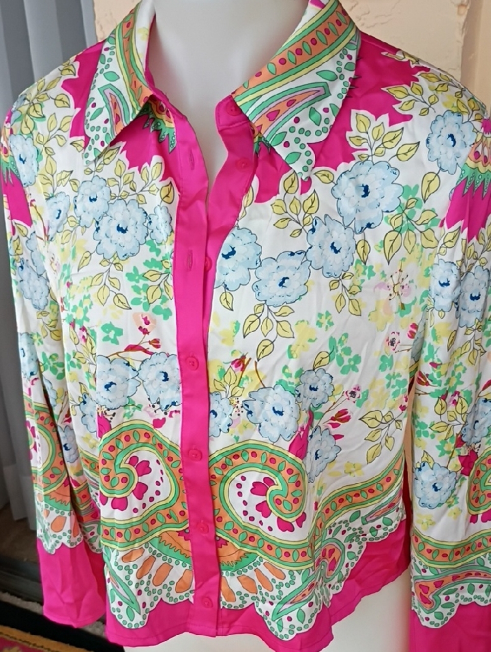 NWT Maison De Amelia Floral Paisley Button-Front Women's Blouse in Fuchsia